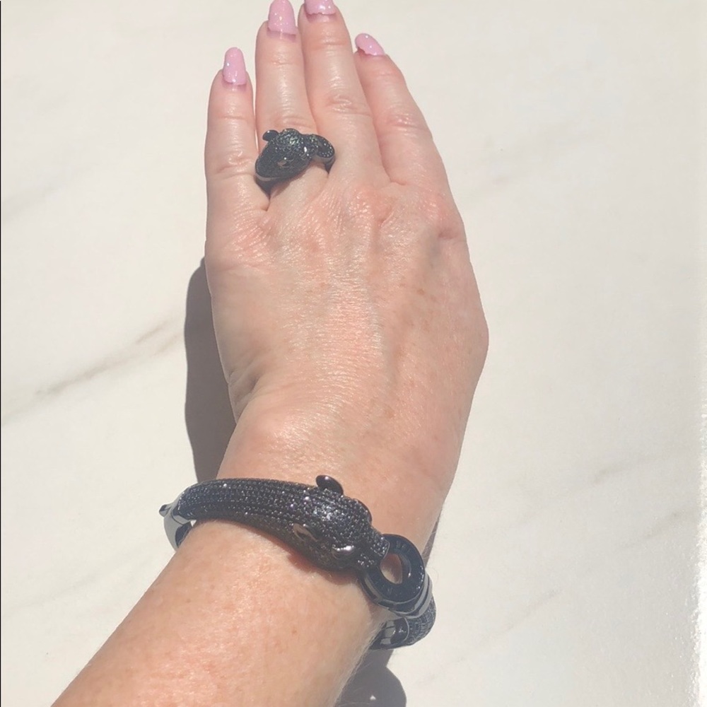 Black Panther Swarovski Crystal Bracelet Ring Set - Picture 4 of 8